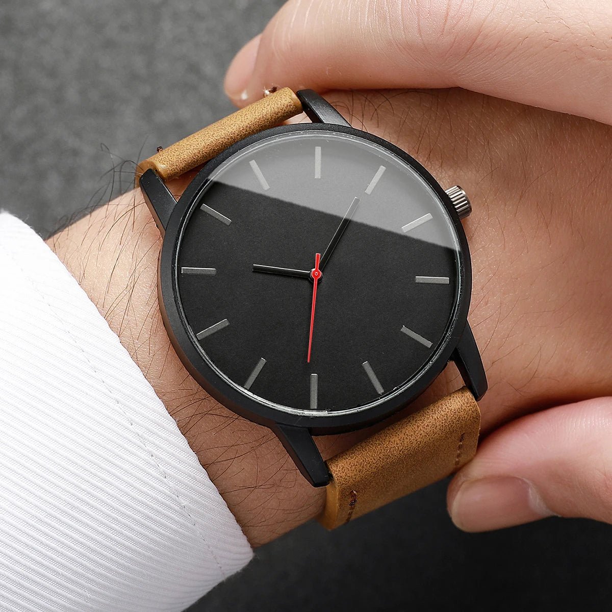 2PCs Men's Gentleman Watch Simple Classic Round Dial Quartz Watch Men's PU Leather Strap Simulated Watch Set - VibraStore