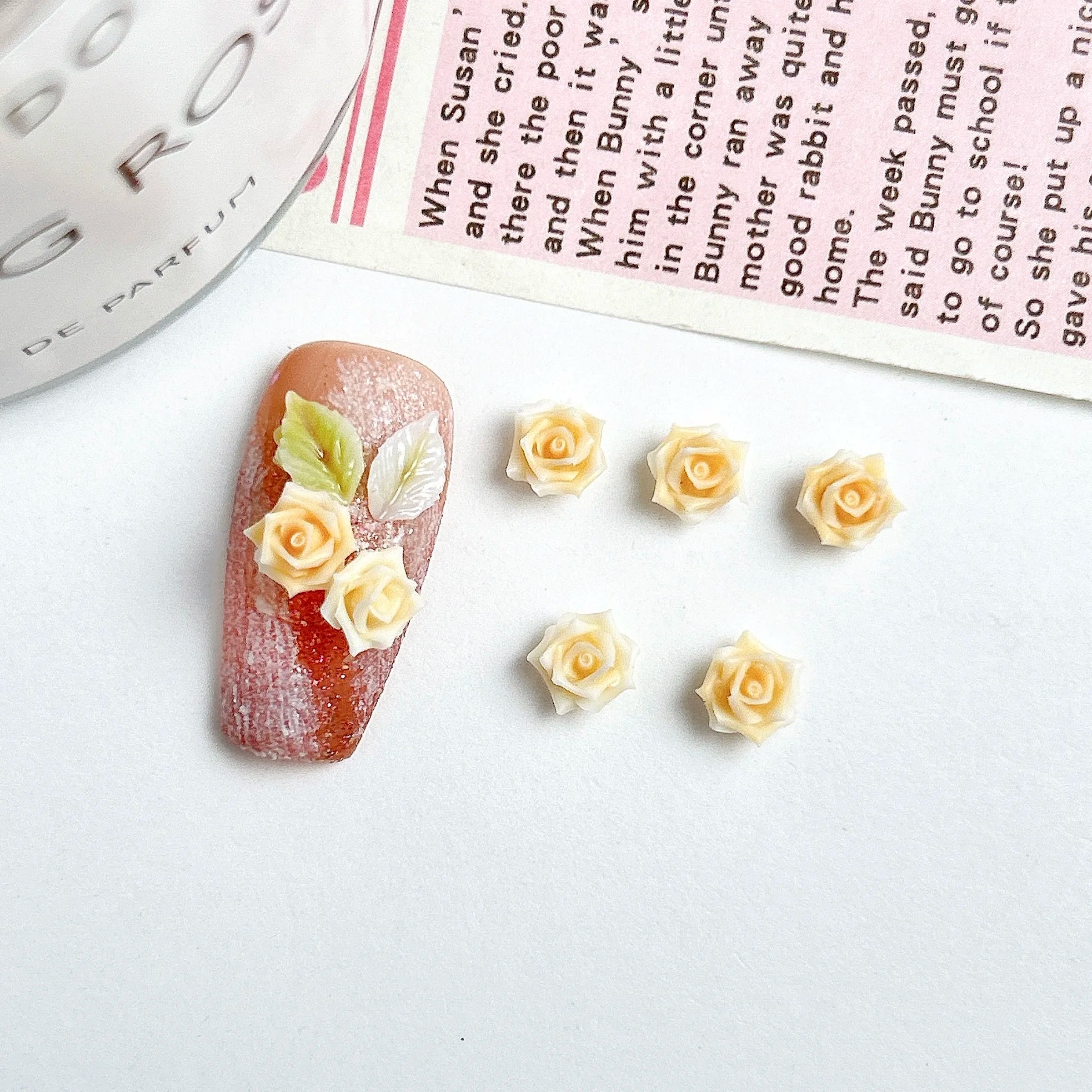 30 Uds. De abalorios para uñas de rosas suaves de resina Maillard, atmósfera 3D de otoño e invierno, accesorios luminosos para decoración de uñas de rosas para manicura DIY - VibraStore