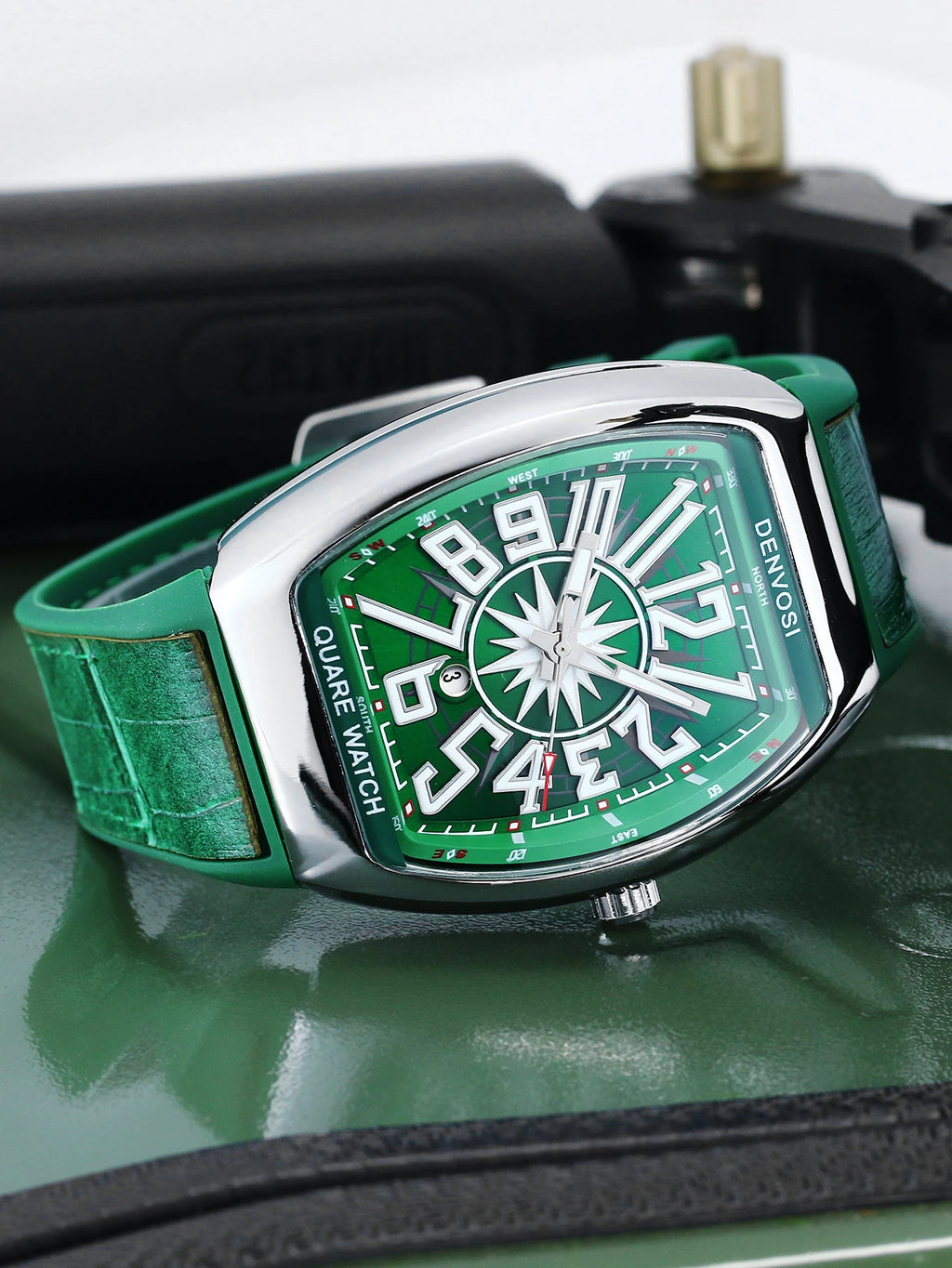 DENVOSI Men's Barrel shaped Watch, Luxury Fluorescent Silicone Strap, Men's Fashion, Leisure, Sports Quartz Watch