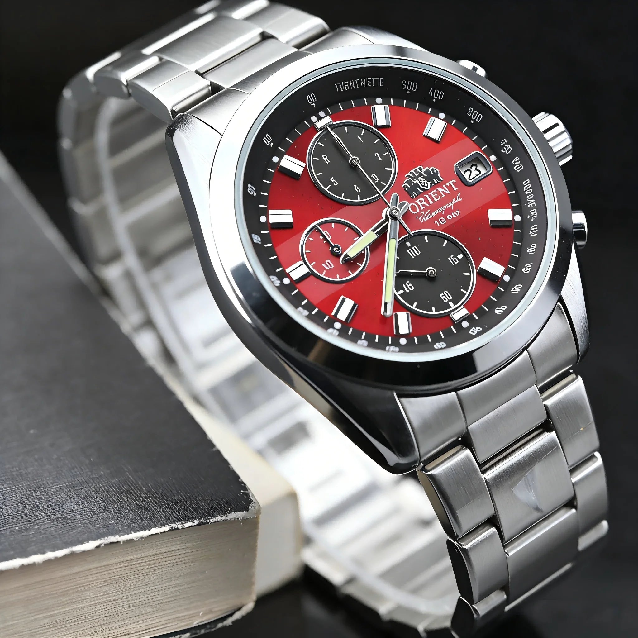 Orient Men's Chronograph Wristwatch Red Dial Stainless Steel Band 100M Waterproof Fashion Sport Watch