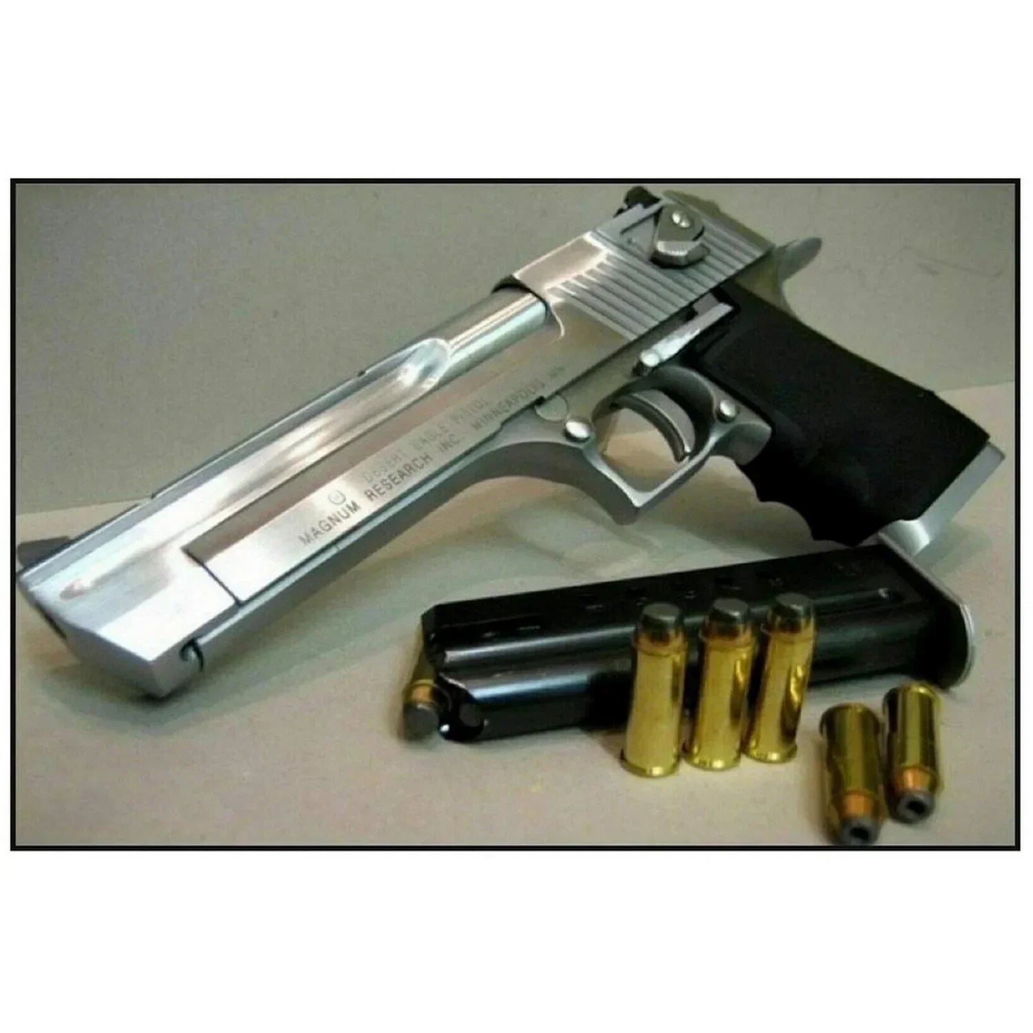 Letreros Metálicos con Forma de Pistola, que Exudan un Toque Militar, Ideales como Decoración de Pared en Cuartos de Hombre, Hogares, Cafeterías, Jardines, Clubes y Bares.