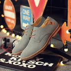 Zapatos de gamuza para hombre, zapatos de vestir de diseñador de lujo para hombre, zapatos clásicos cómodos para fiesta y boda, zapatos informales Oxford, zapatos planos de gran tamaño