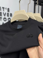 Trendy and exquisite men's new letter relief round neck T-shirt summer fashion classic comfortable and breathable short sleeve