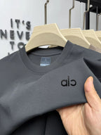 Trendy and exquisite men's new letter relief round neck T-shirt summer fashion classic comfortable and breathable short sleeve