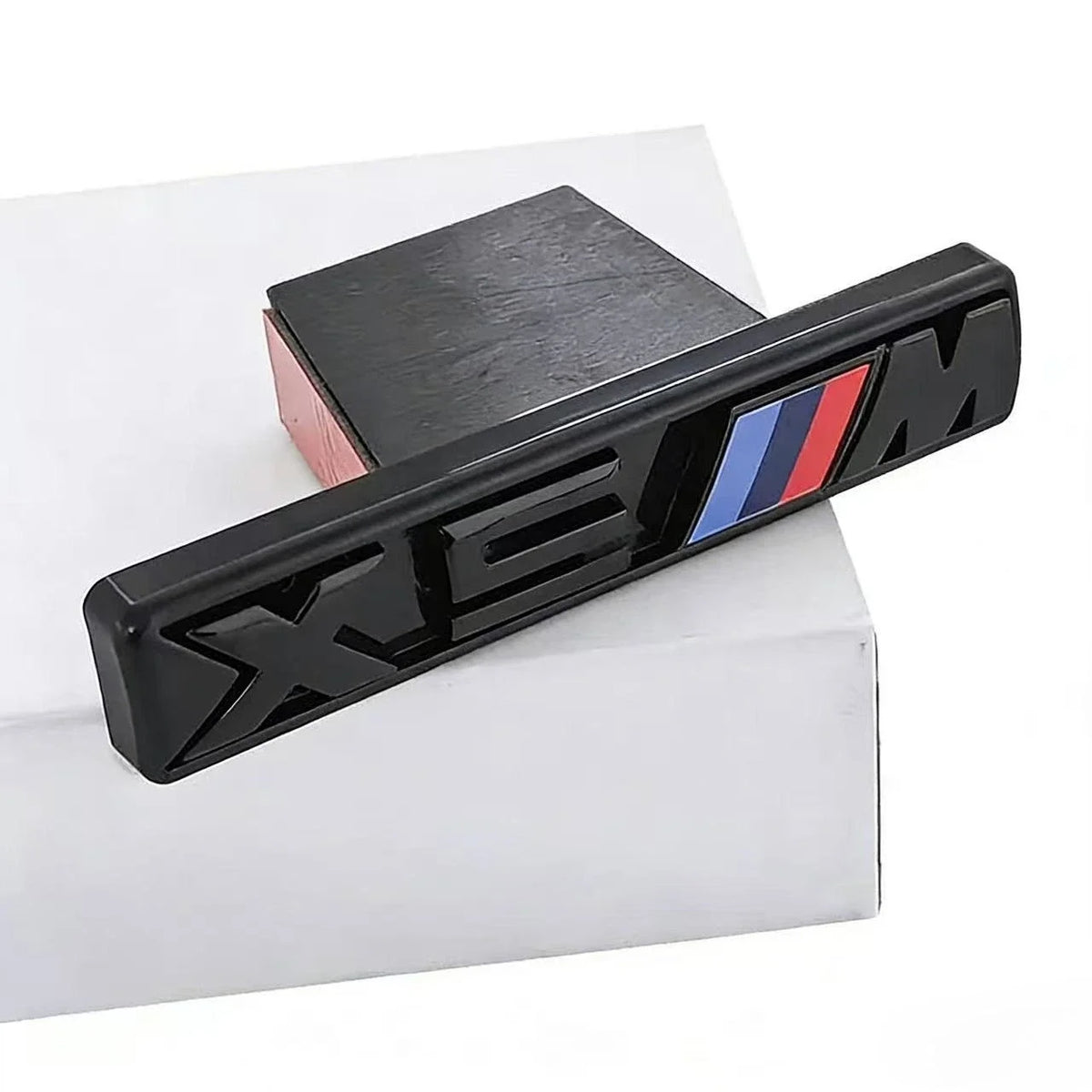 It is suitable for sports labeling of X-series ABS badge M in BMW X-series modified car logo X2M X3M X4M X5M X6M.