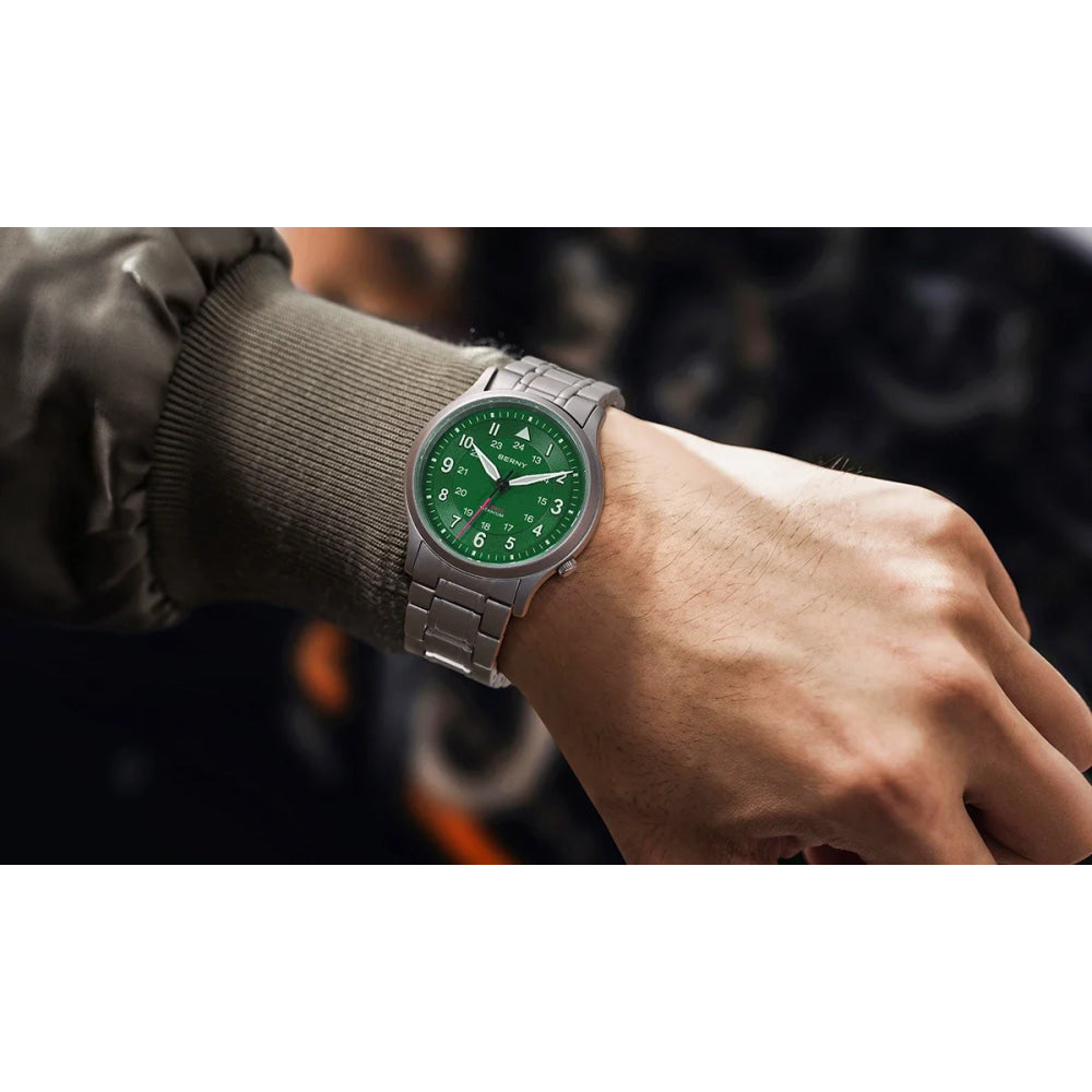 BERNY Titanium Watches for Men Classic Mens Field Watch Easy Read Outdoor Quartz Wristwatch Super Luminous Sapphire 5ATM