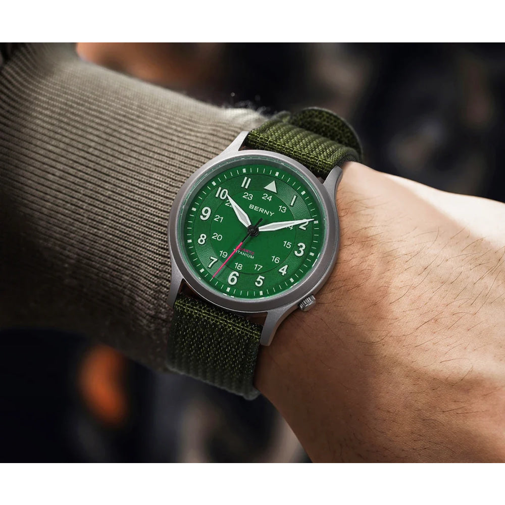 BERNY Titanium Watches for Men Classic Mens Field Watch Easy Read Outdoor Quartz Wristwatch Super Luminous Sapphire 5ATM