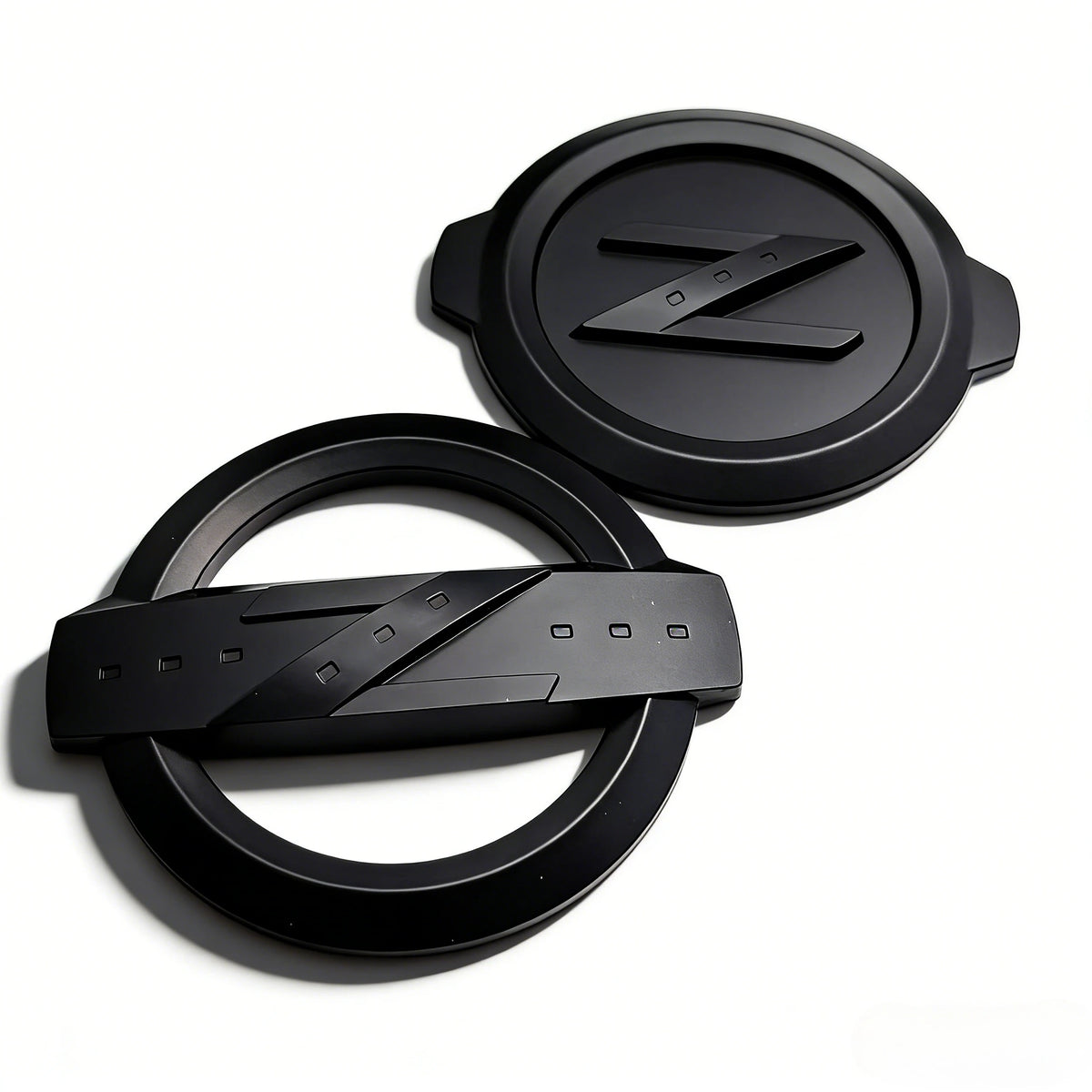 1pcs ABS Z Logo Car Stickers Accessories for 350Z 370Z Fairlady Z33 Car Rear Trunk Badge Front Grille Hood Bonnet Emblem Replace