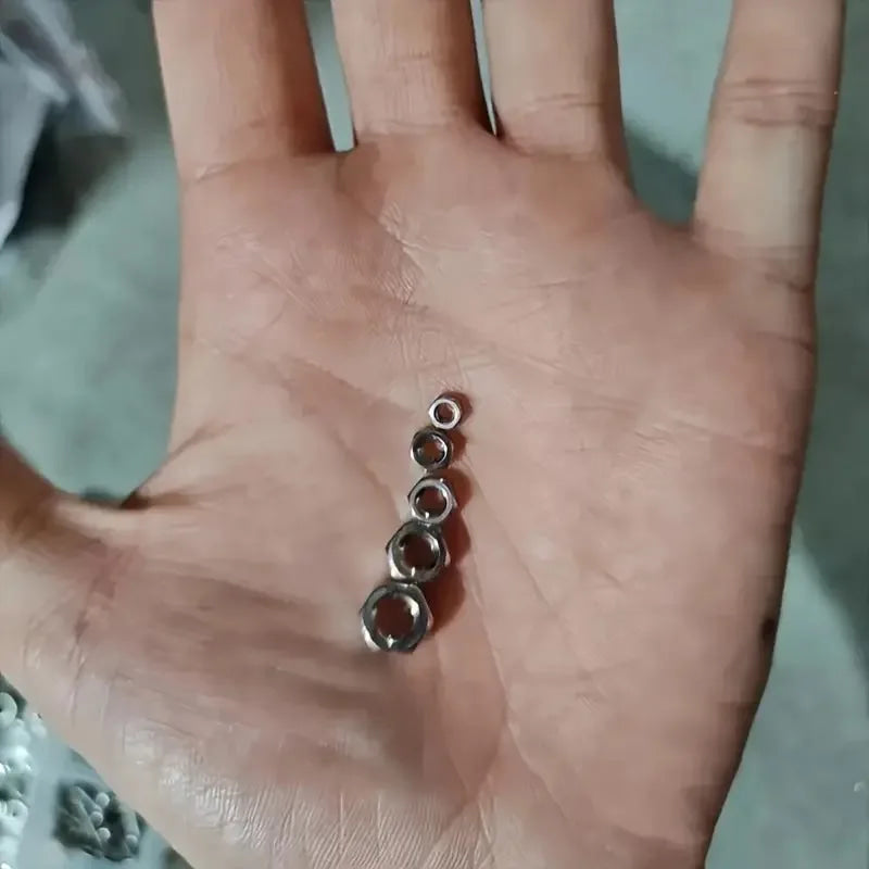 Kit surtido de tuercas y tornillos de acero inoxidable premium de 320 piezas: resistentes a la corrosión, tuercas a presión, tamaños M2 a M5 - Ideal para bricolaje,