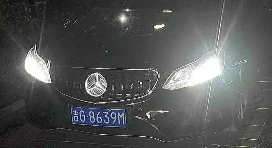Car Front Grilled Star Emblem LED For Mercedes W205 W212 W213 W204 ML W166 CLA W253 A W176 W177 C W204 E GLK X204 GLA GLC GLE B