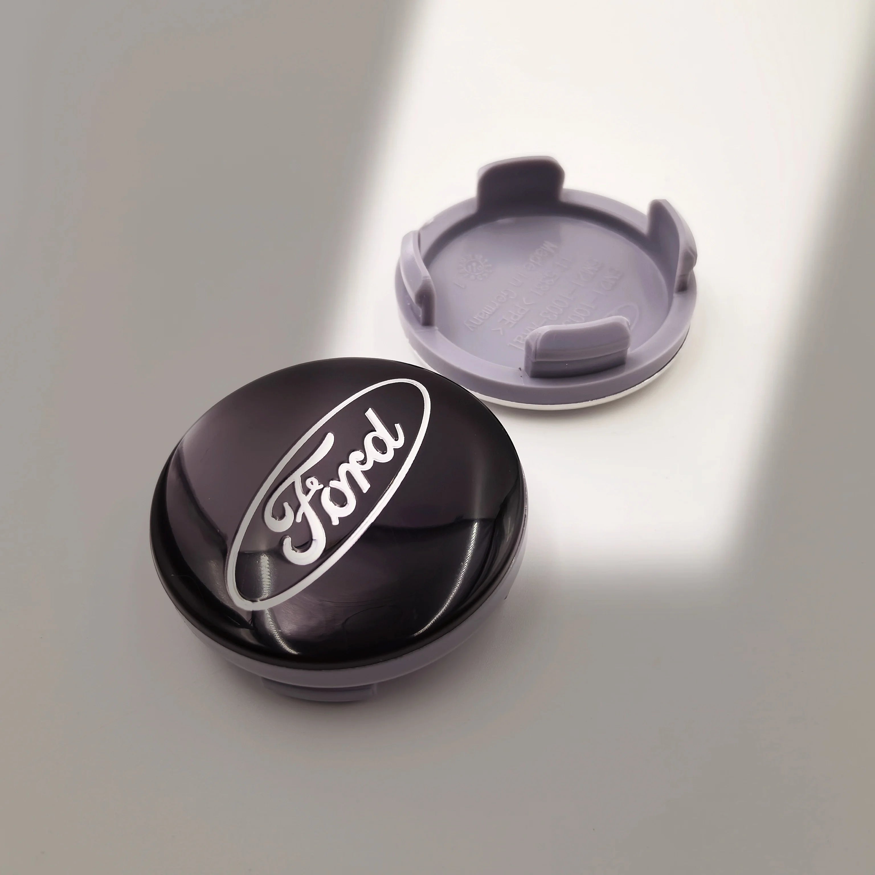 4pcs 54/62/65mm Car Wheel Center Caps Hubcap Cover Car Wheel Center Hub Metal Emblem Cap Cover for Ford Focus Mk3 F150 Mondeo