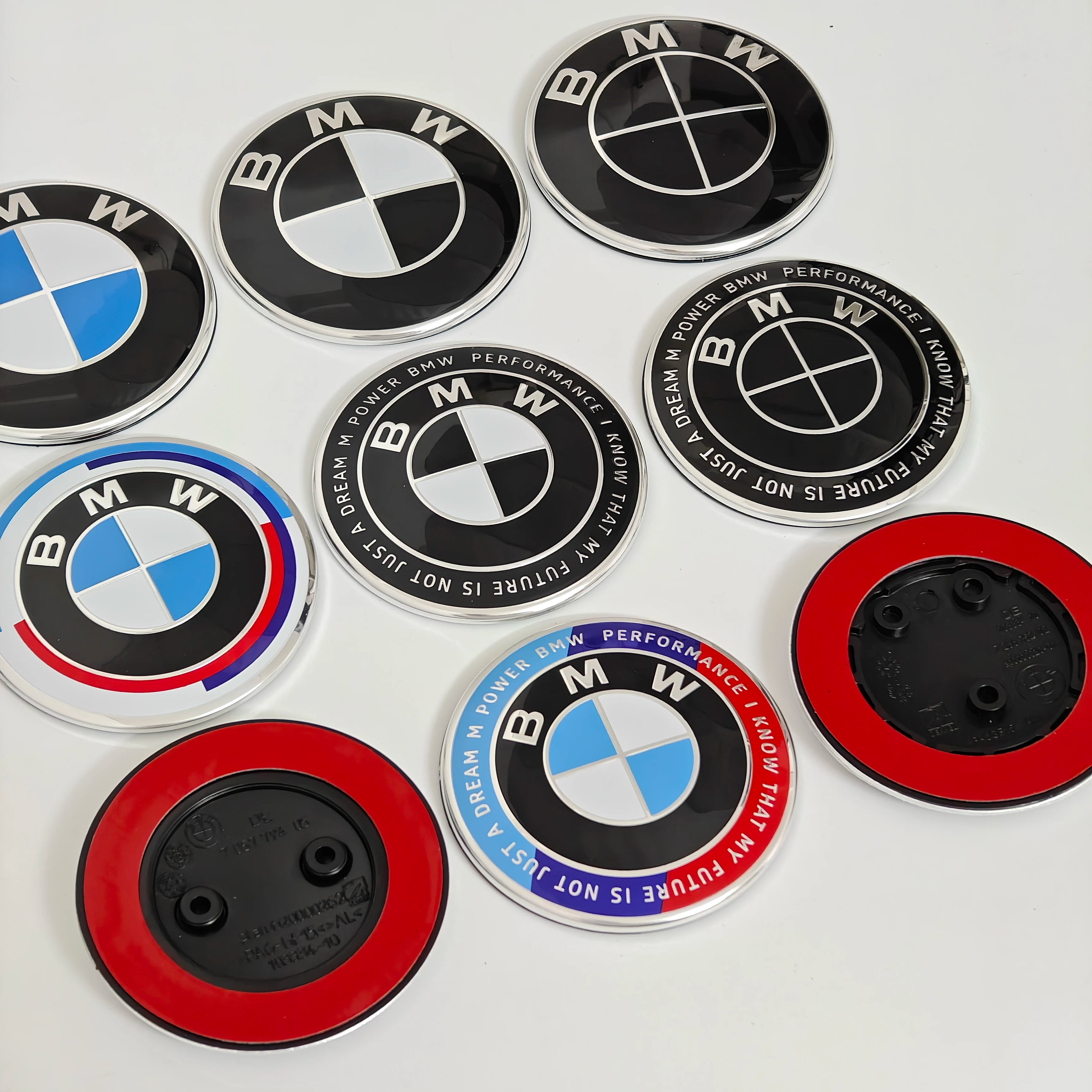 For BMW F20 F22 F23 F30 F80 F31 F34 F32 F82 F33 F10 F11 E81 E87 E63 E64 1Pcs 2 Holes 3 Holes Hood Emblem Trunk Badge Accessories