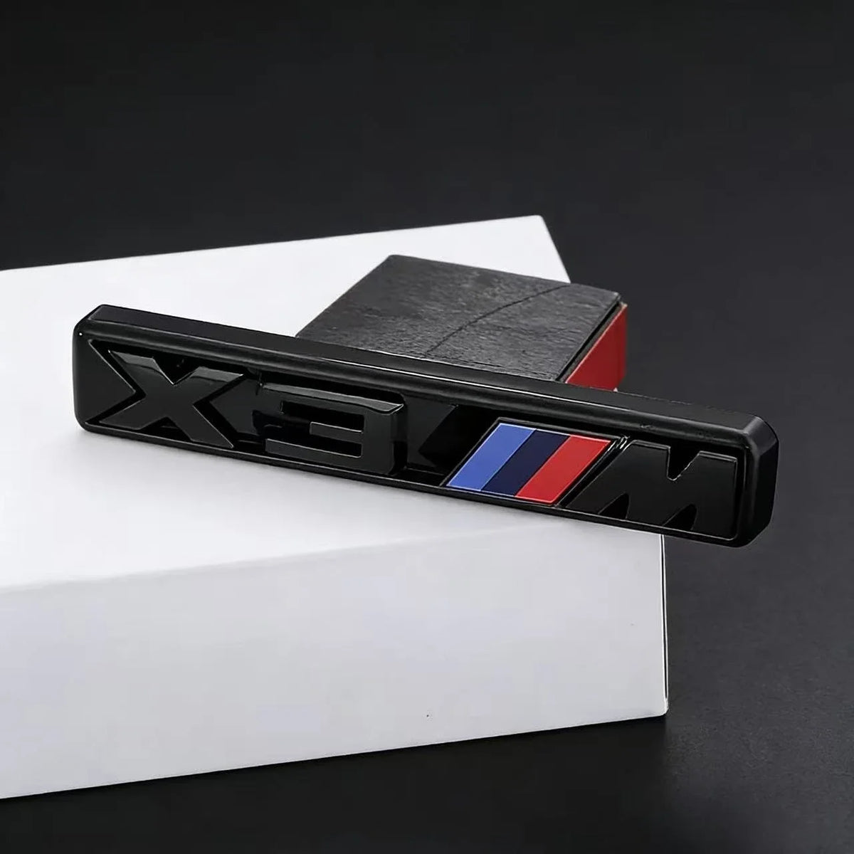 It is suitable for sports labeling of X-series ABS badge M in BMW X-series modified car logo X2M X3M X4M X5M X6M.