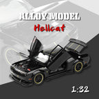 Coche modelo de aleación Hellcat dominante 1:32, sonido y luz geniales. - VibraStore