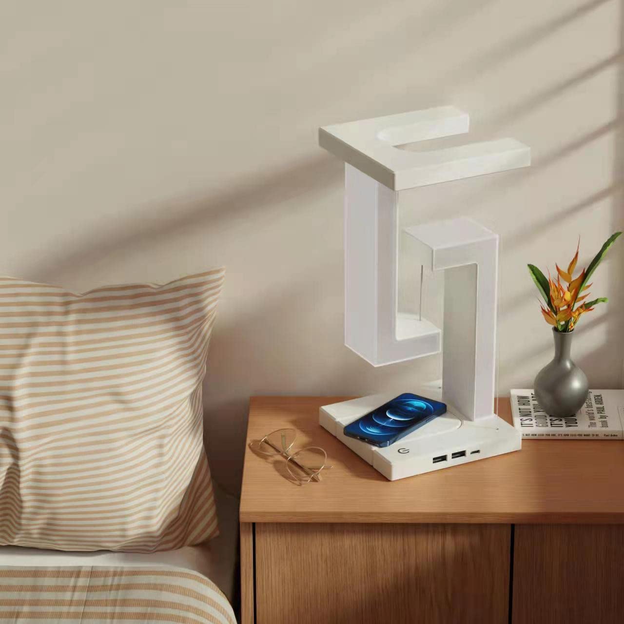 Creative Smartphone Wireless Charging Suspension Table Lamp Balance Lamp Floating For Home Bedroom - VibraStore