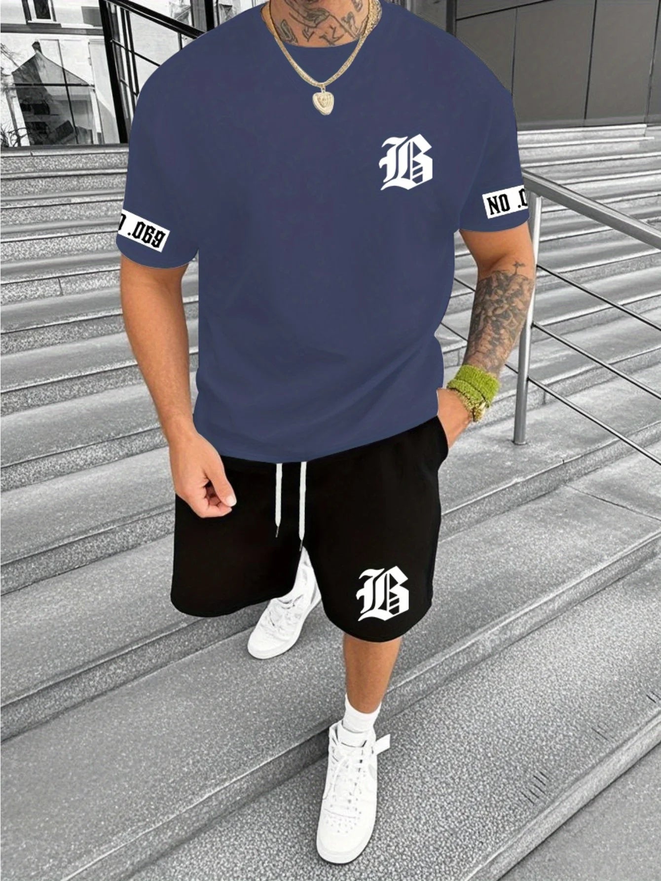 El popular traje de hombre de calle al aire libre informal y simple con estampado 3D para el verano de 2025 - VibraStore