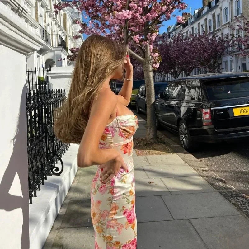 Verano 2025 Vestido largo con estampado floral para mujer, sin mangas, estilo playero, tirantes finos, vestido largo ajustado para fiesta de cumpleaños - VibraStore