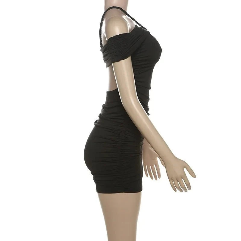 Vestido corto elegante y sencillo con un hombro plisado, ajustado, sin espalda, sin hebilla, novedad de verano europea y americana - VibraStore